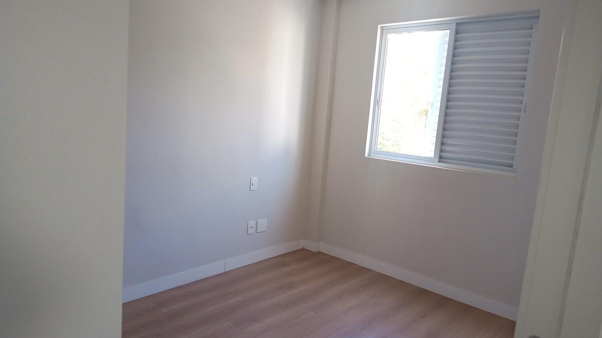 Apartamento, Sagrada Família, 3 Quartos, 2 Vagas, 1 Suíte