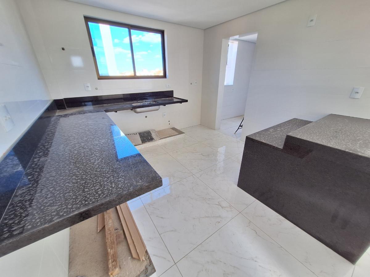 Cobertura, Jaraguá, 4 Quartos, 4 Vagas, 4 Suítes