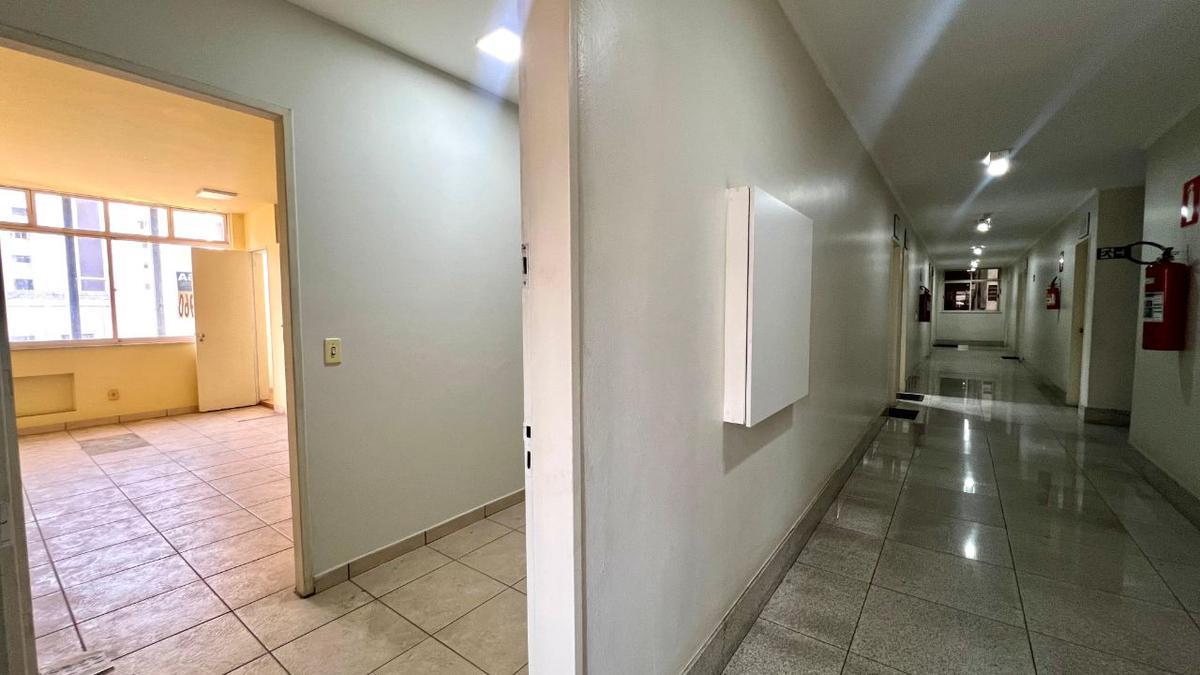 Sala, Centro, 0 Quarto, 0 Vaga