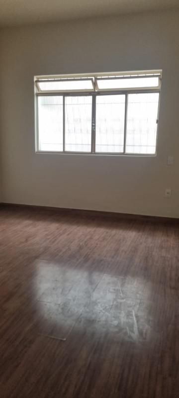 Casa Comercial, Padre Eustáquio, 3 Quartos, 2 Vagas, 1 Suíte