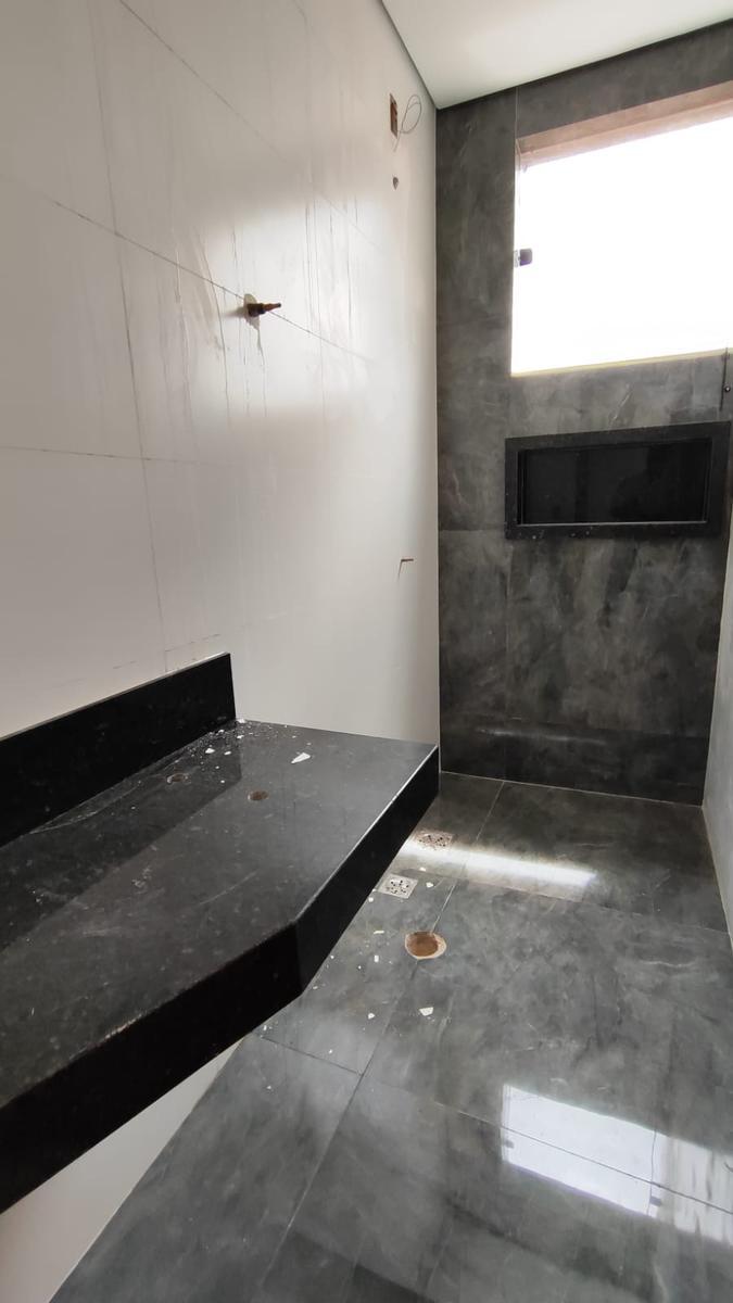 Casa, Vale das Orquídeas, 2 Quartos, 2 Vagas, 1 Suíte