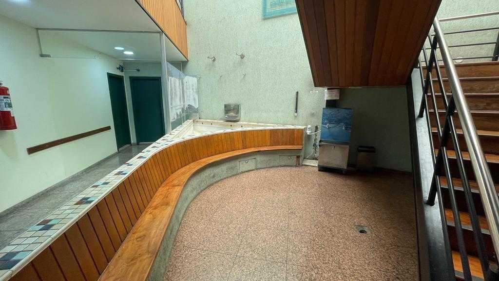 Prédio, São Cristóvão, 0 Quarto, 0 Vaga