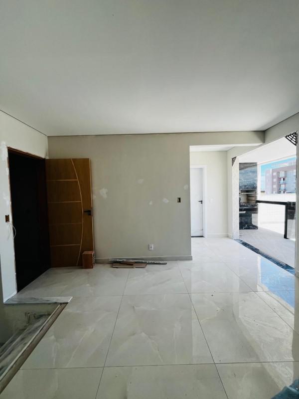 Cobertura, Santa Cruz Industrial, 4 Quartos, 2 Vagas, 1 Suíte