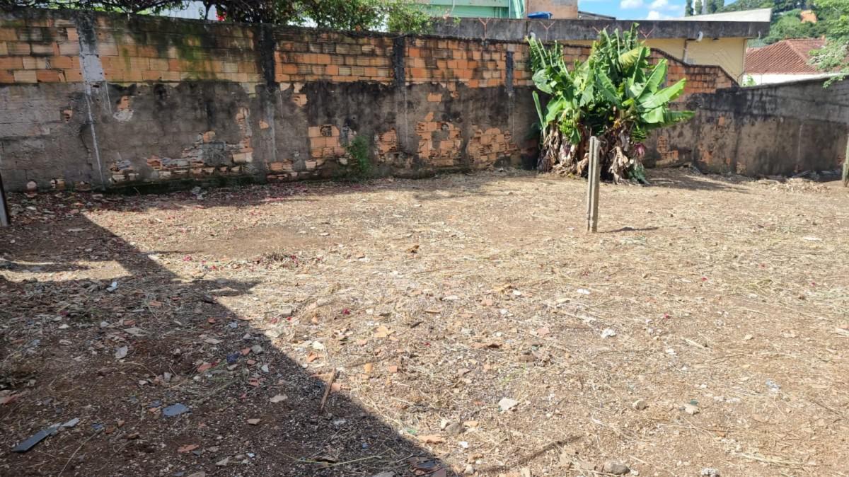 Lote, Tirol, 0 Quarto, 0 Vaga