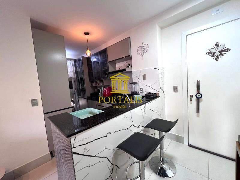 Apartamento, Serra, 2 Quartos, 2 Vagas, 2 Suítes