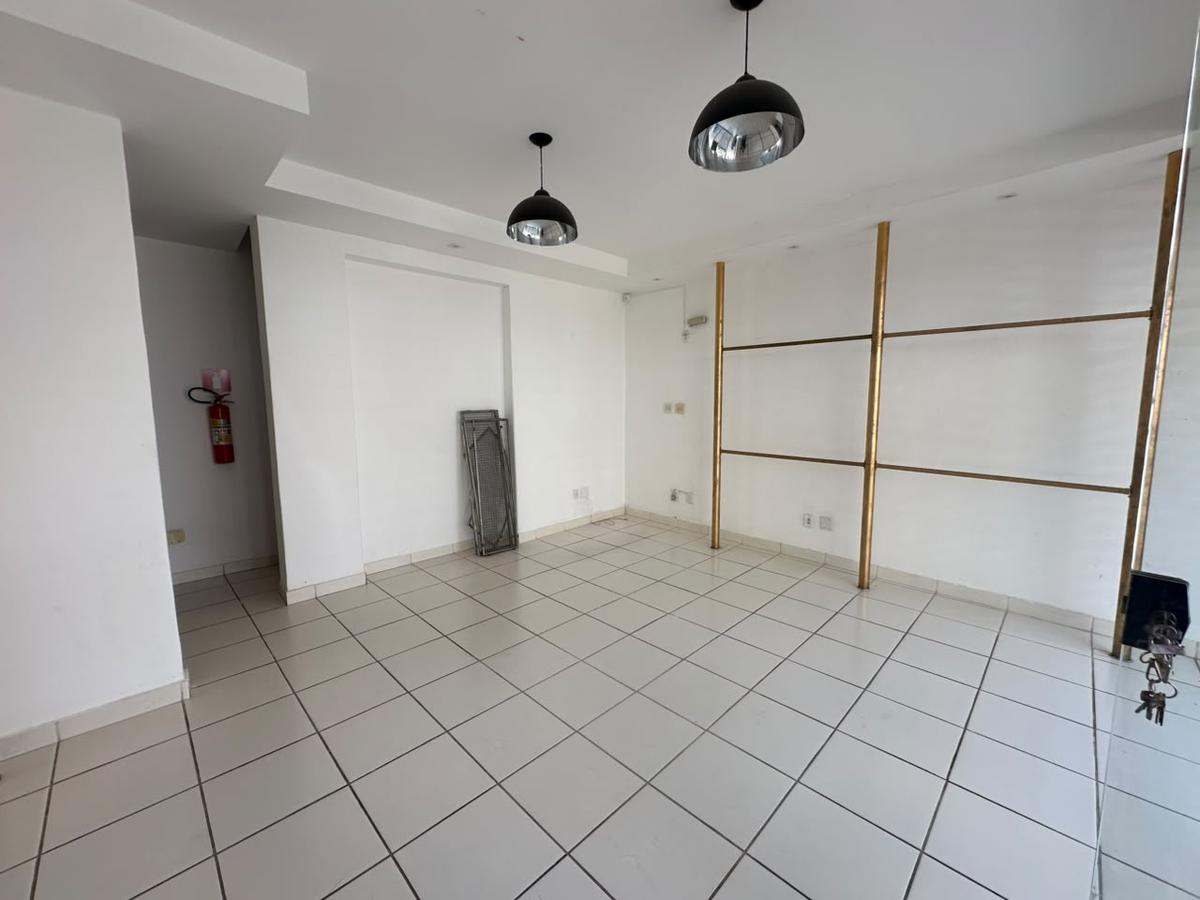 Andar, Centro, 0 Quarto, 0 Vaga