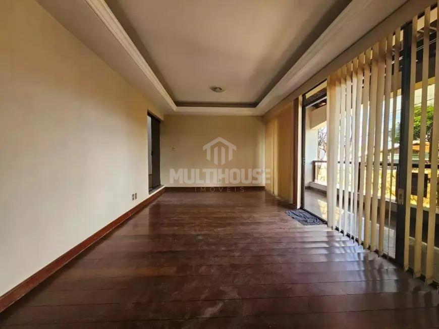 Casa, Itapoã, 5 Quartos, 4 Vagas, 1 Suíte