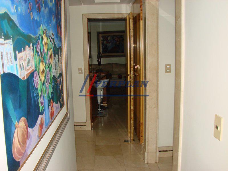 Apartamento, Funcionários, 4 Quartos, 2 Vagas, 1 Suíte