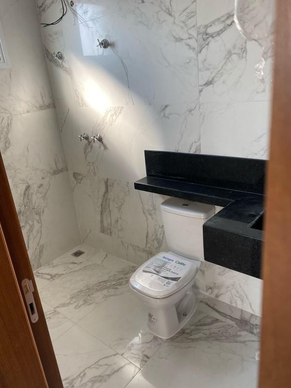 Apartamento, Barreiro, 3 Quartos, 3 Vagas, 1 Suíte