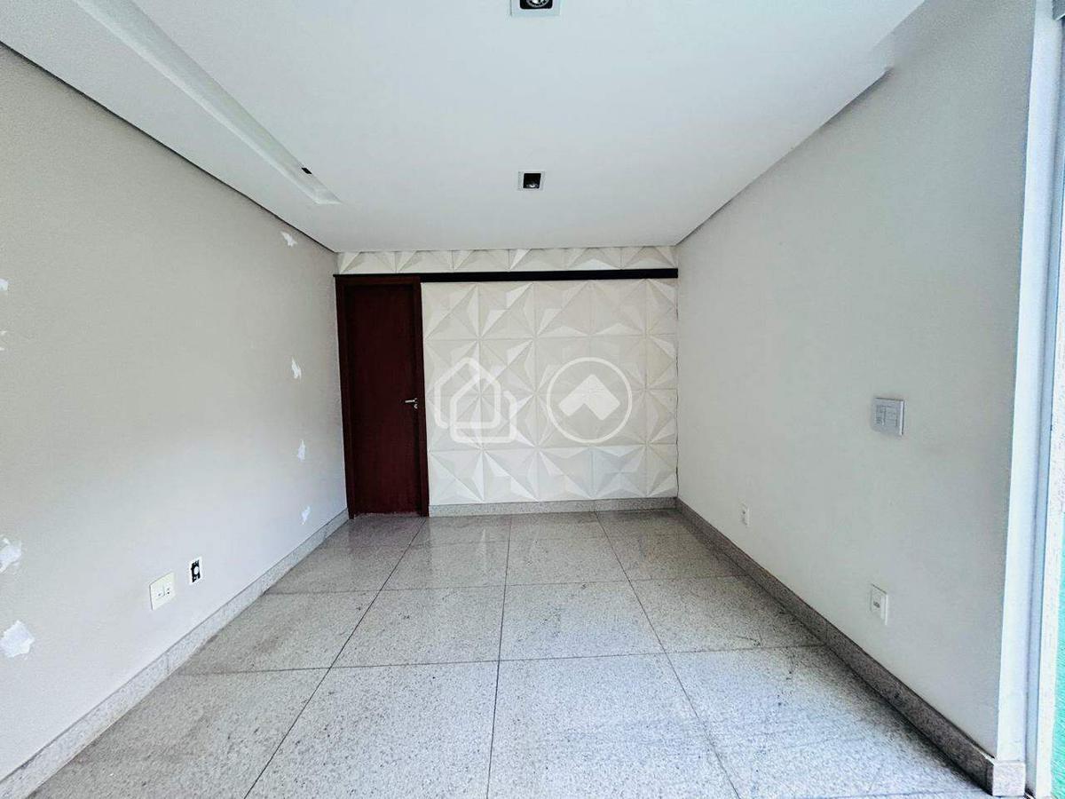 Cobertura, Buritis, 2 Quartos, 2 Vagas, 1 Suíte