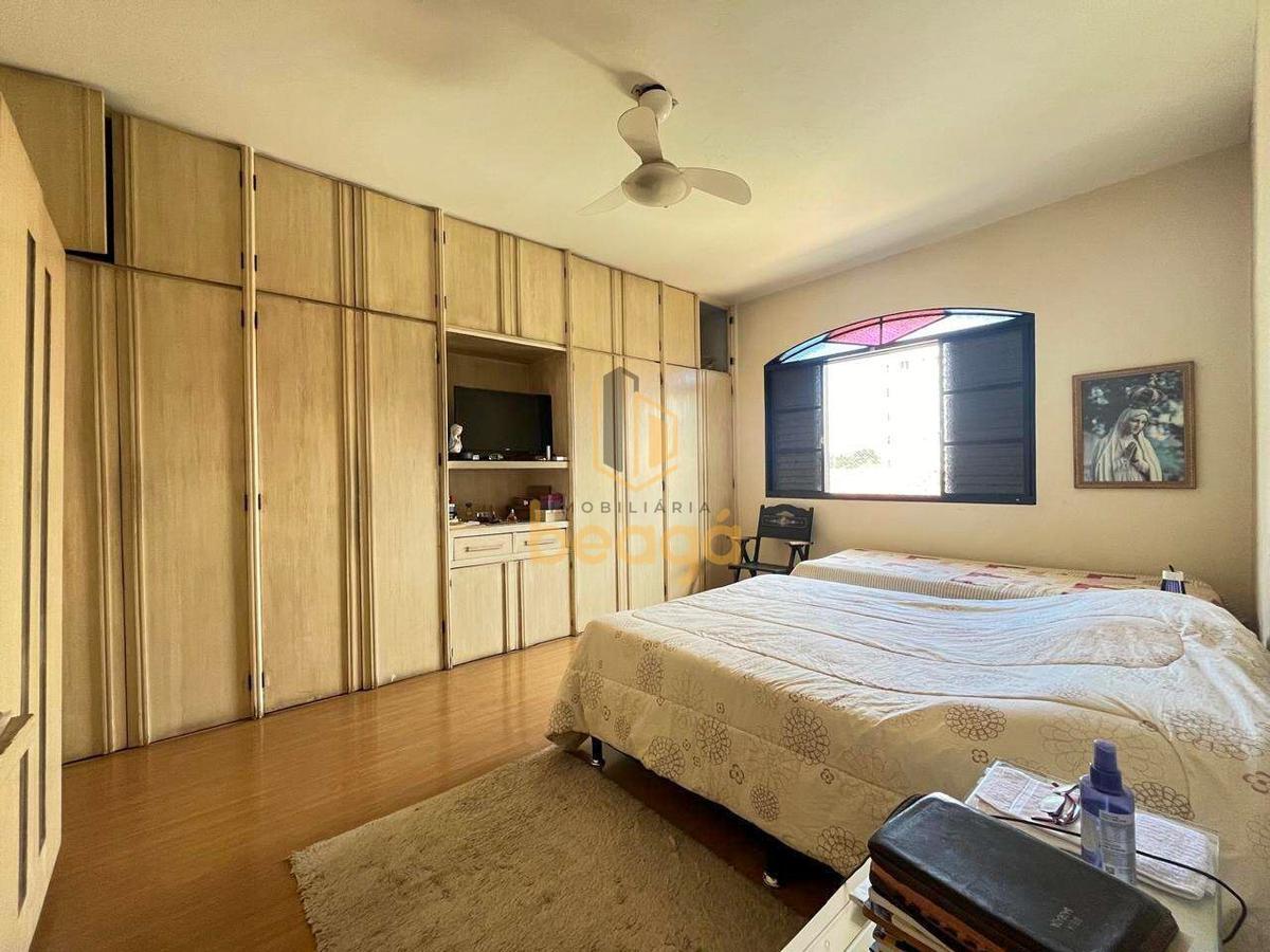 Casa, Ouro Preto, 4 Quartos, 5 Vagas, 2 Suítes