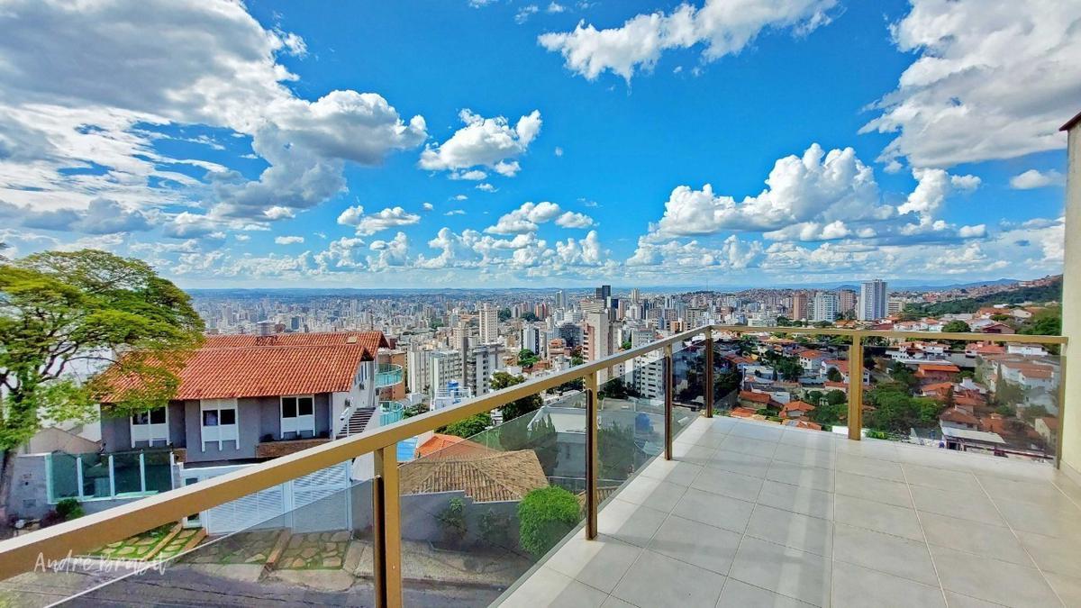 Casa, Comiteco, 4 Quartos, 3 Vagas, 4 Suítes