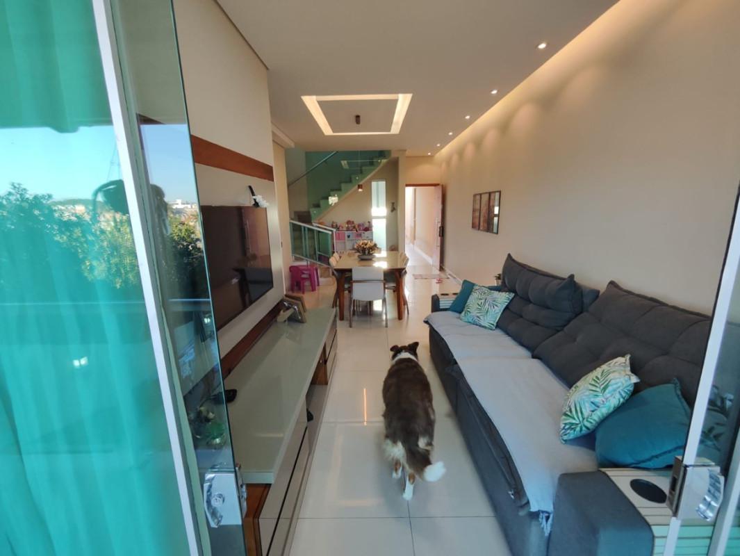 Casa, Parque Xangri-lá, 3 Quartos, 4 Vagas, 1 Suíte