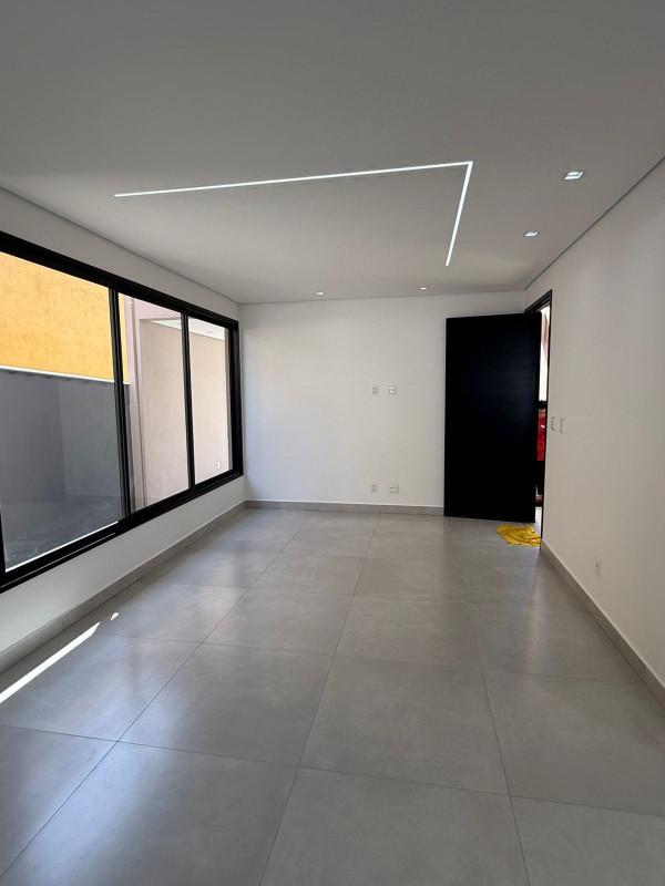 Casa, Lundcea, 3 Quartos, 2 Vagas, 1 Suíte