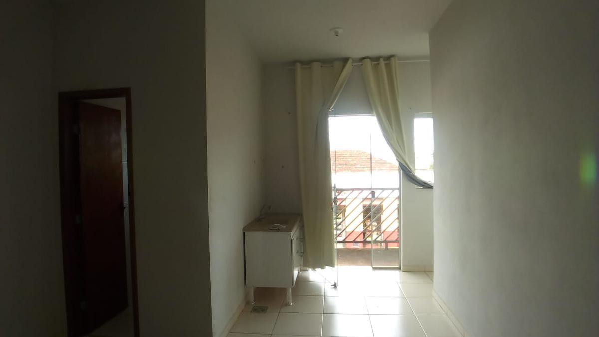 Quitinete, Centro, 1 Quarto, 0 Vaga