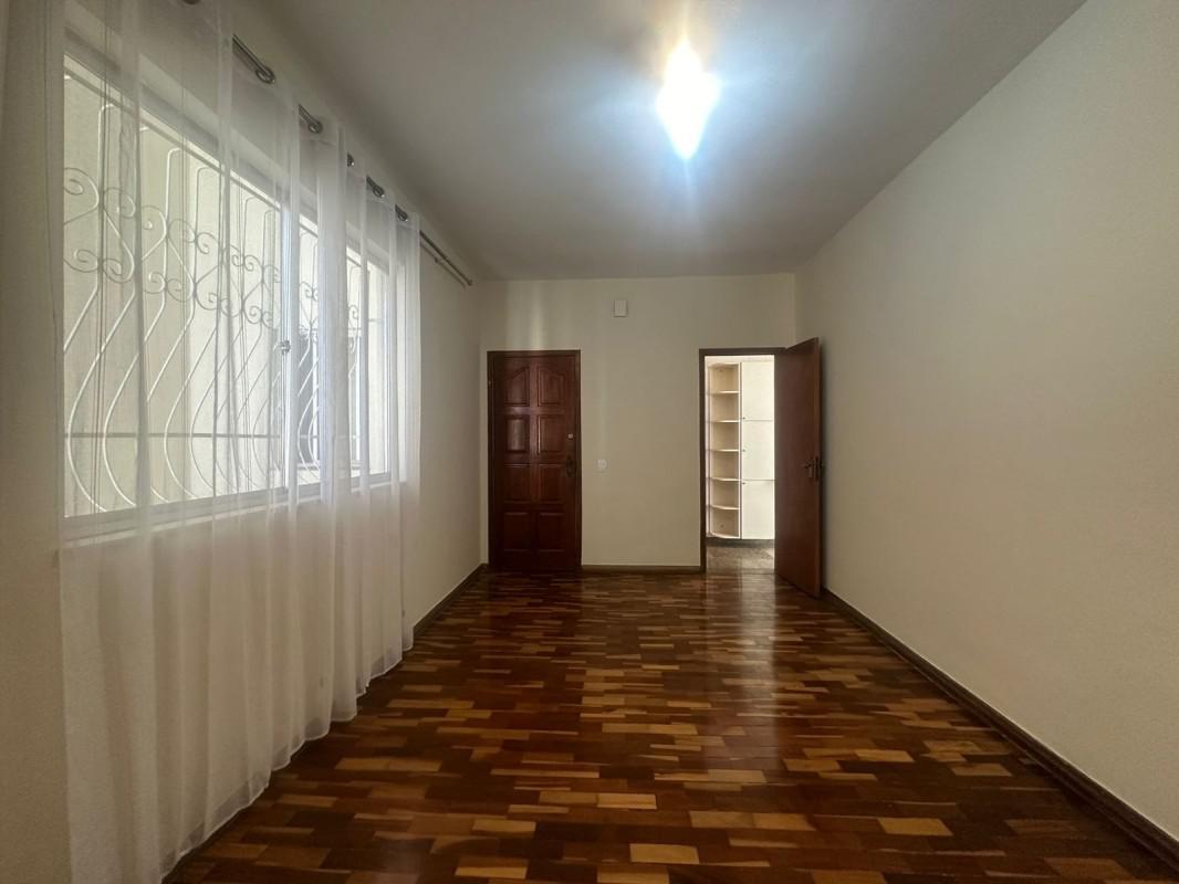 Apartamento, Sagrada Família, 3 Quartos, 2 Vagas, 1 Suíte