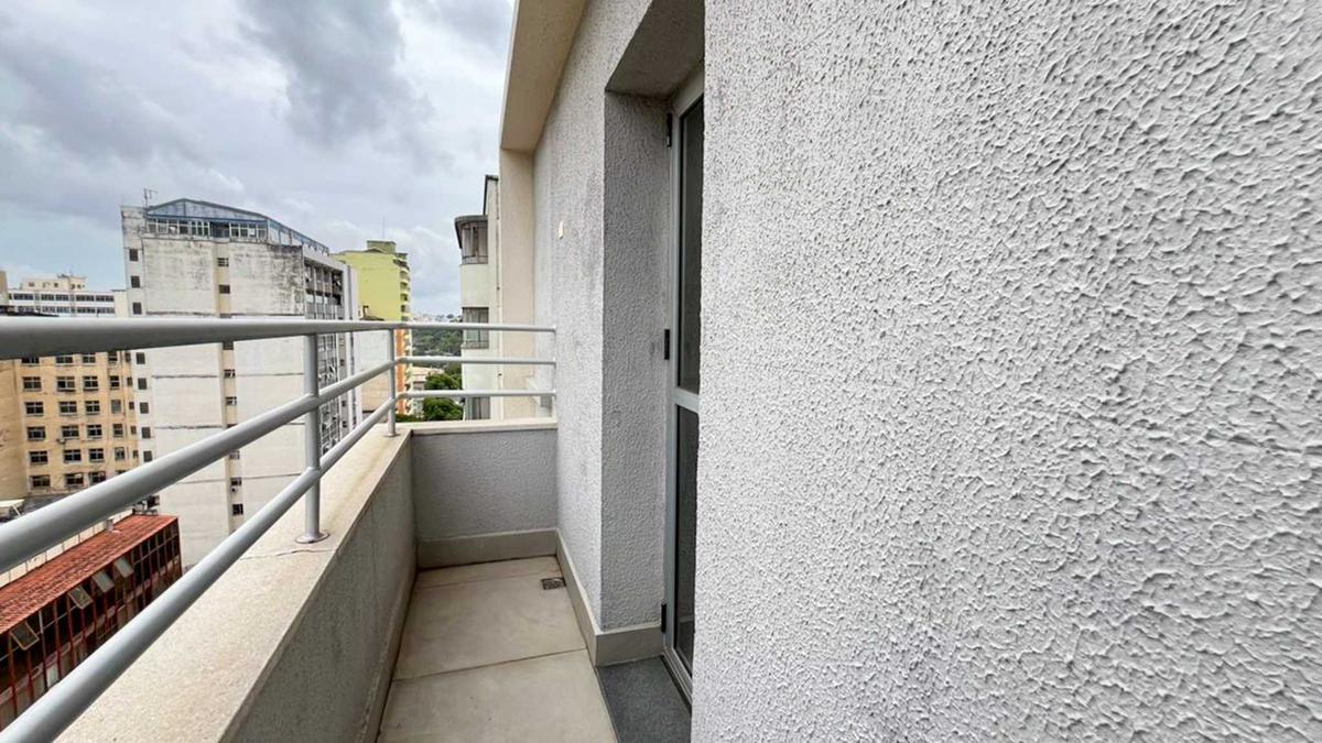 Cobertura, Centro, 2 Quartos, 0 Vaga, 4 Suítes