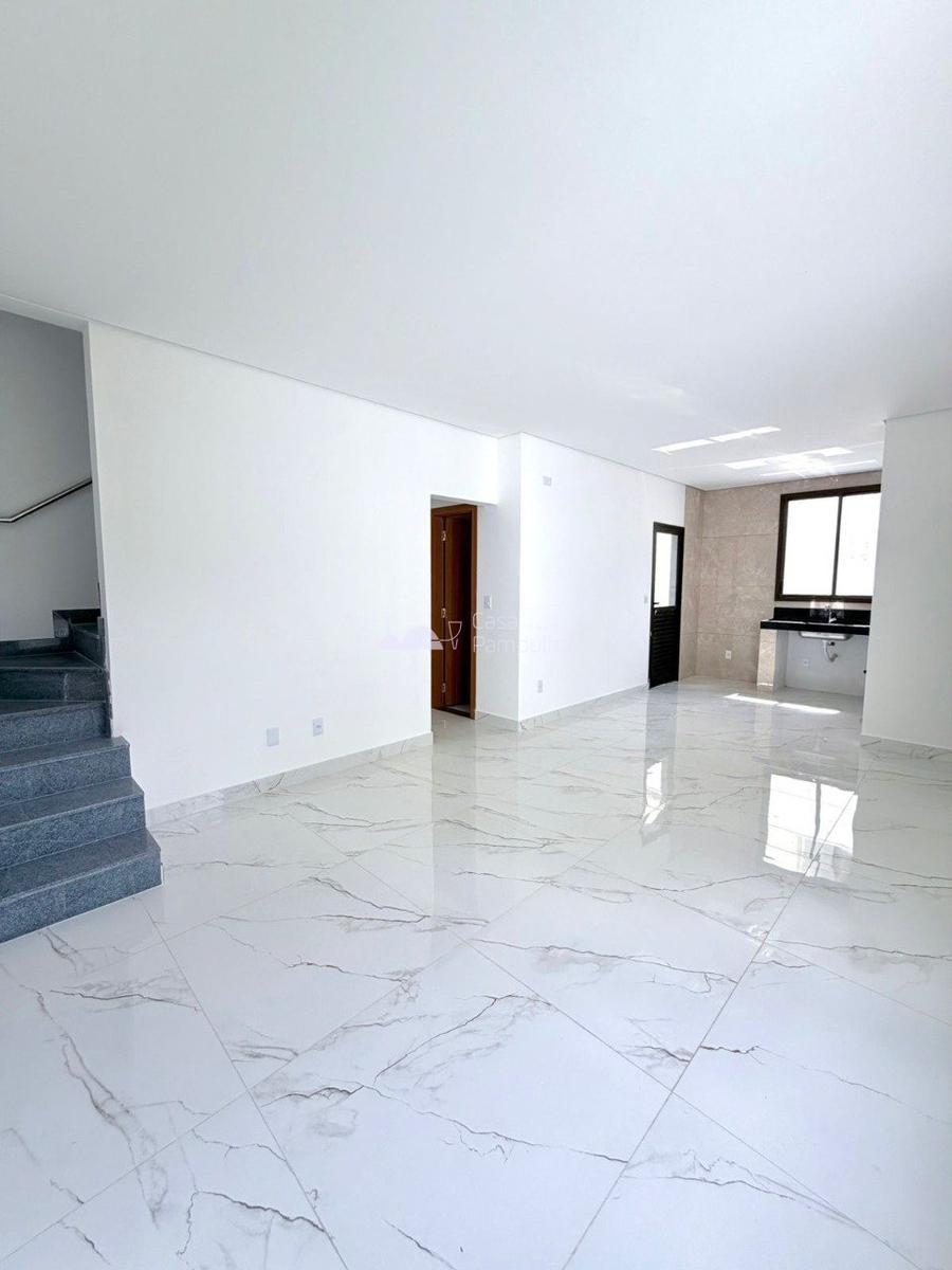 Casa, Trevo, 3 Quartos, 2 Vagas, 1 Suíte