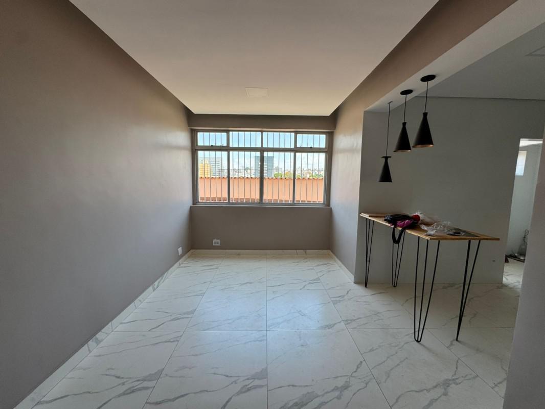 Apartamento, Carlos Prates, 2 Quartos, 1 Vaga