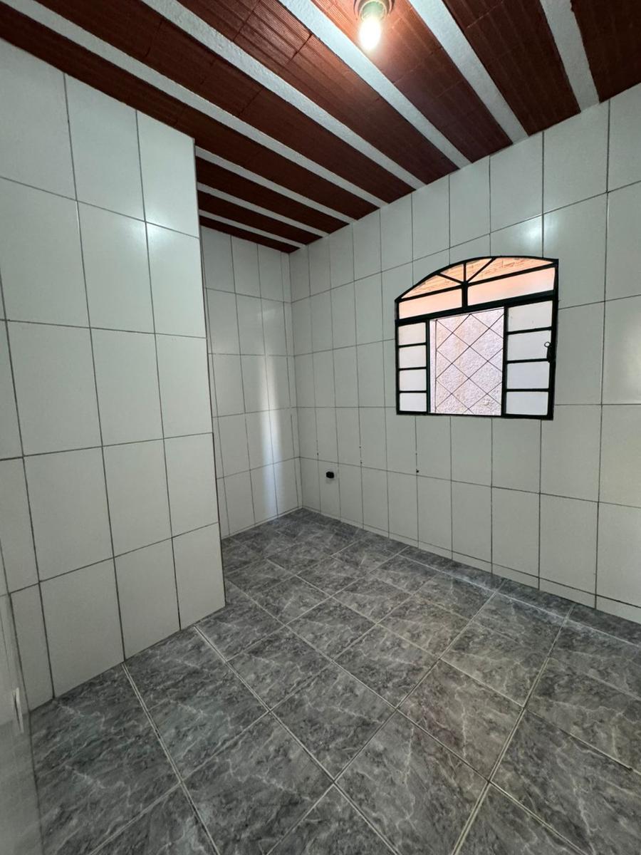Casa, Céu Azul, 2 Quartos, 0 Vaga