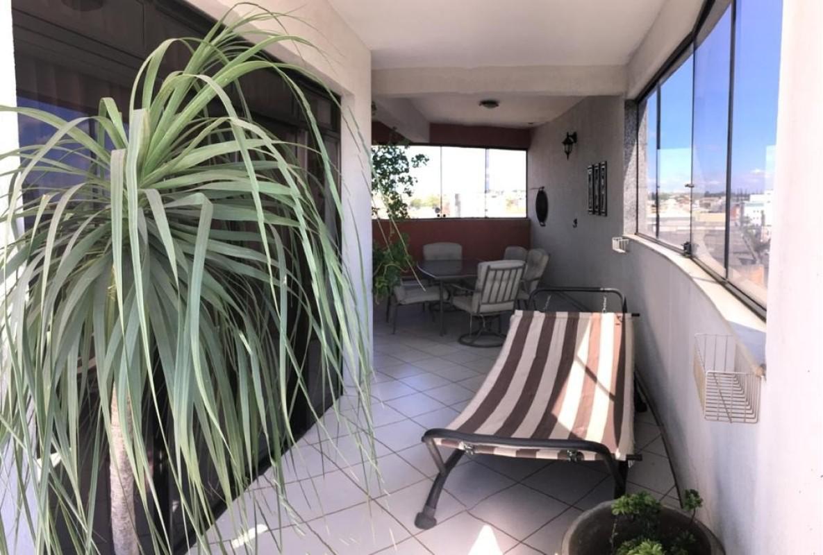 Cobertura, Santa Cruz Industrial, 3 Quartos, 5 Vagas, 1 Suíte