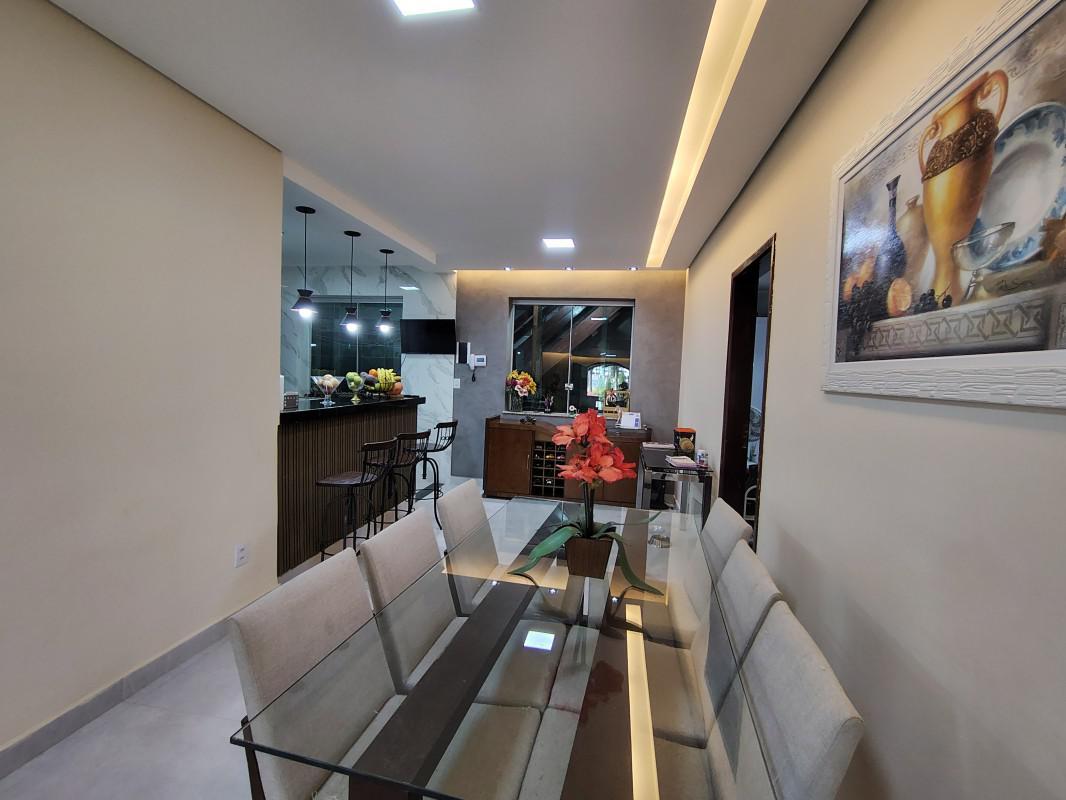 Casa, Ana Lúcia, 3 Quartos, 4 Vagas, 3 Suítes