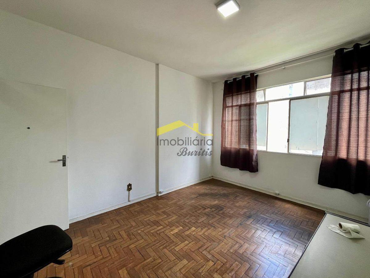 Sala, Centro