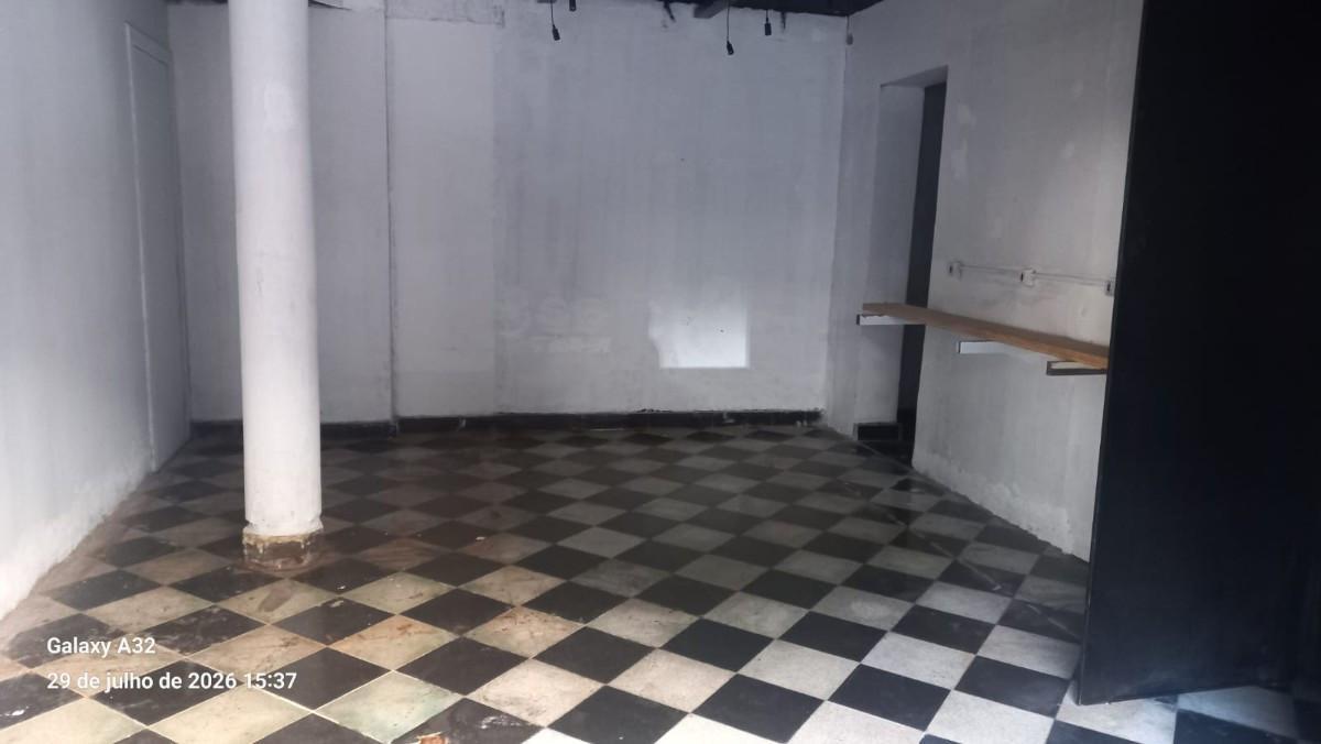 Andar, Savassi, 0 Quarto, 0 Vaga
