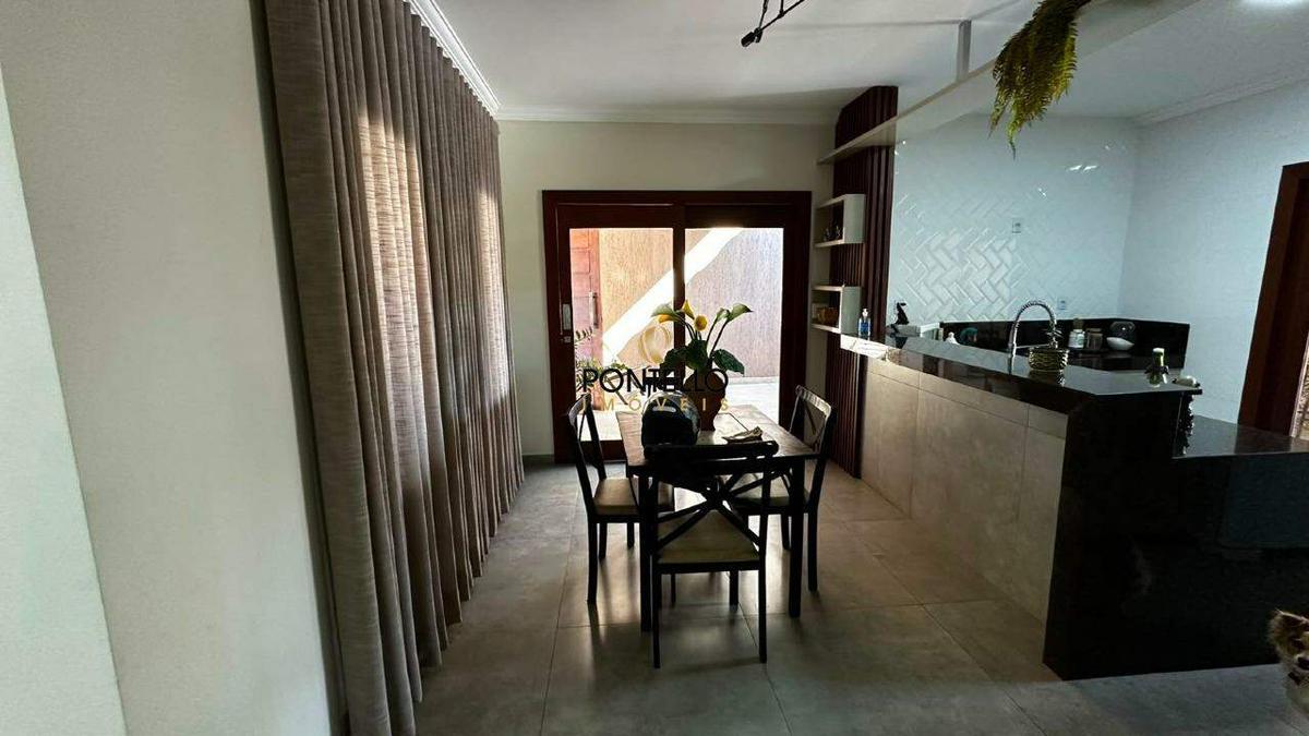 Casa, Nossa Senhora do Carmo, 3 Quartos, 2 Vagas, 1 Suíte