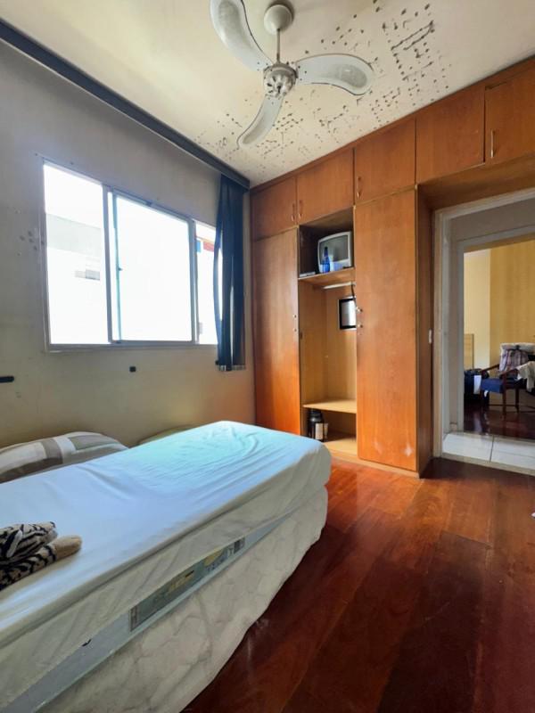 Apartamento, Sagrada Família, 2 Quartos, 1 Vaga
