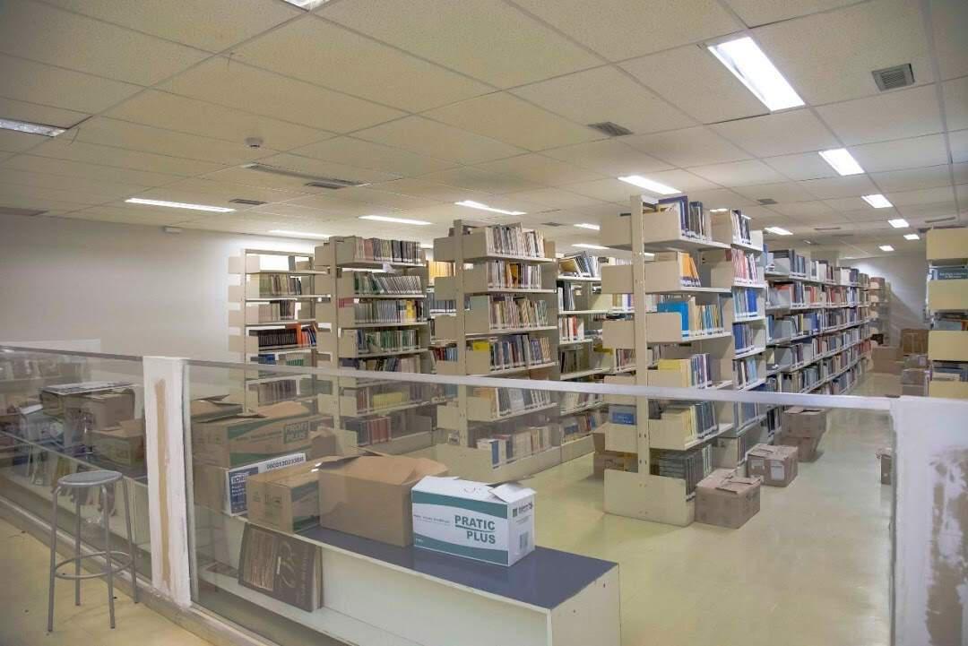 Prédio, Centro, 0 Quarto, 0 Vaga