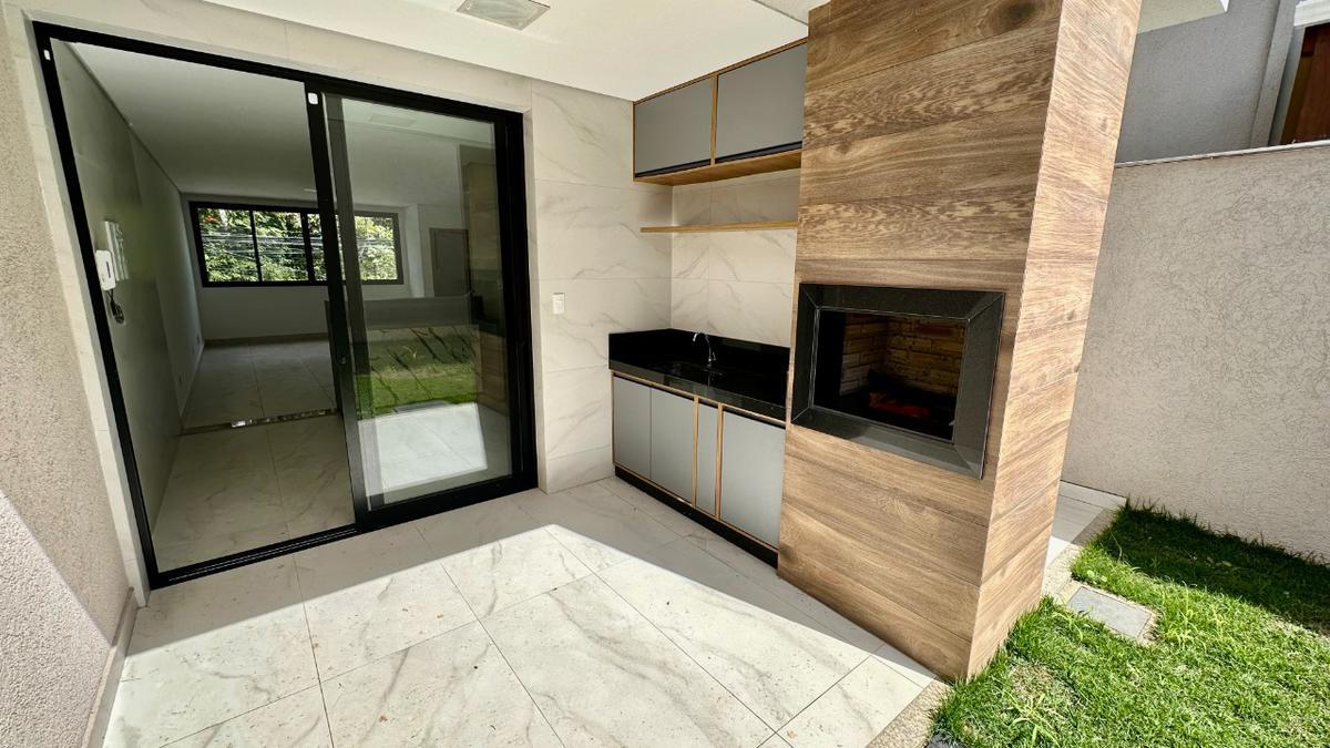 Casa, Itapoã, 3 Quartos, 4 Vagas, 1 Suíte
