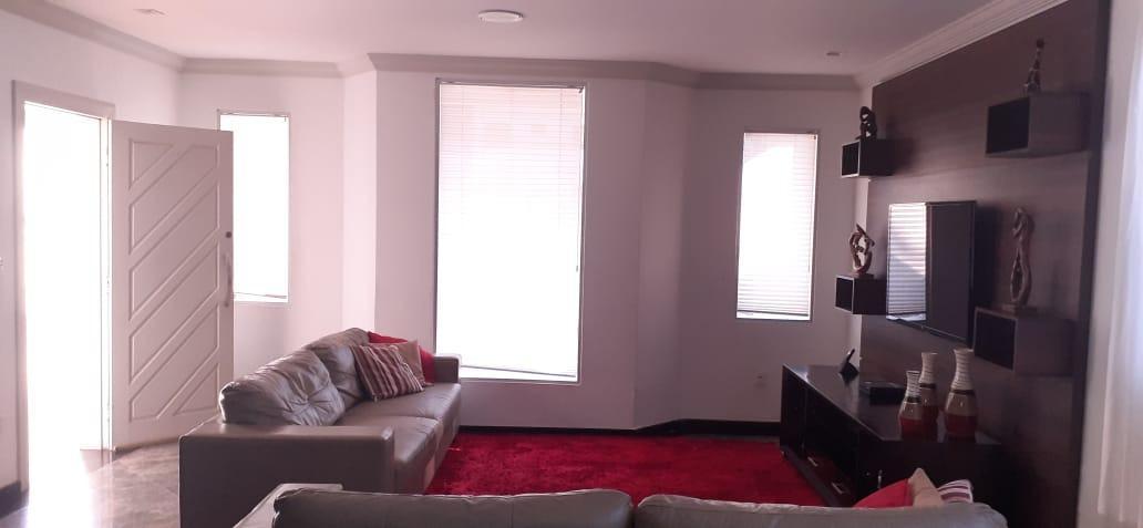 Casa, Cabral, 3 Quartos, 2 Vagas, 3 Suítes