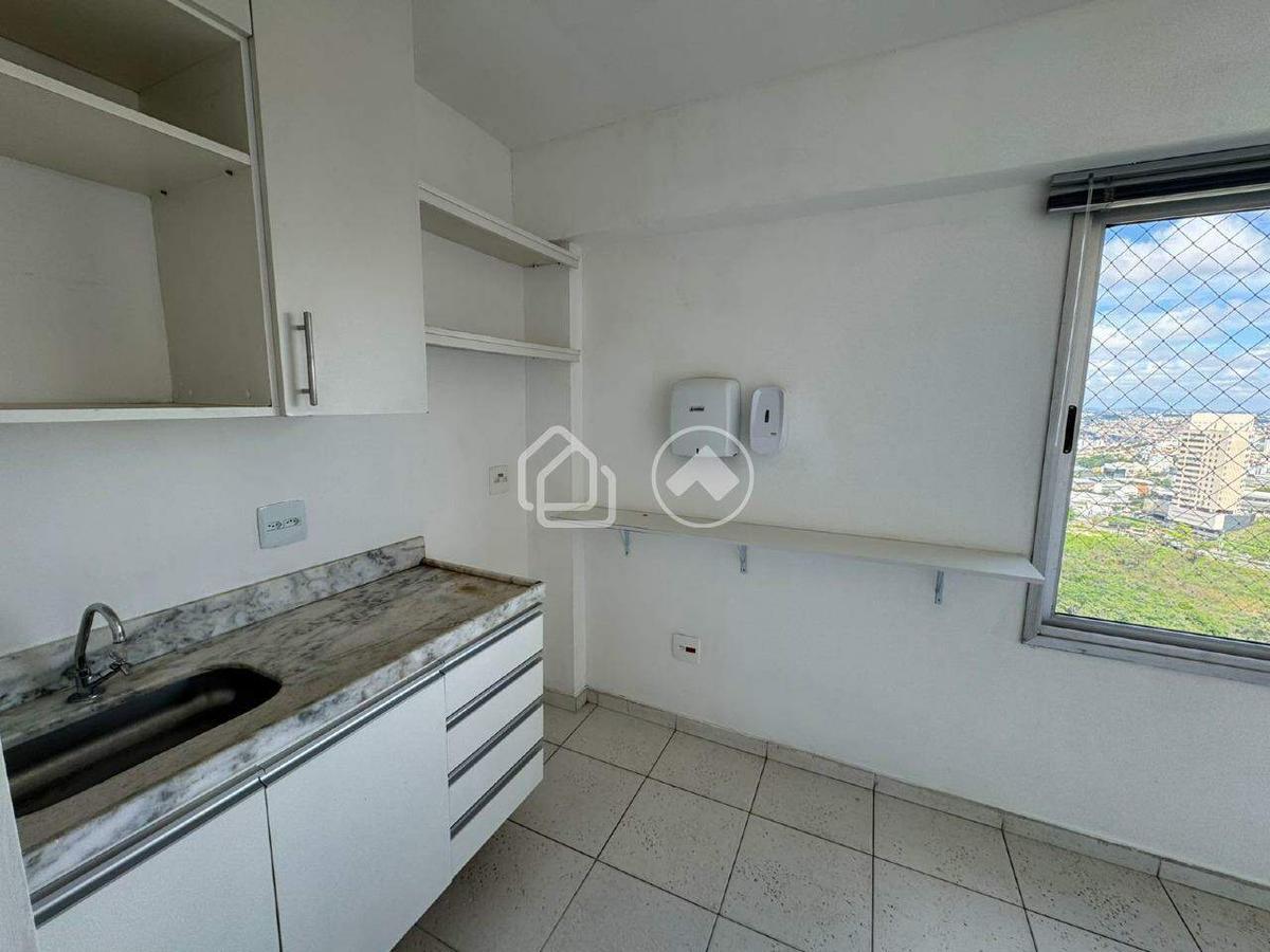 Sala, Estoril, 6 Vagas