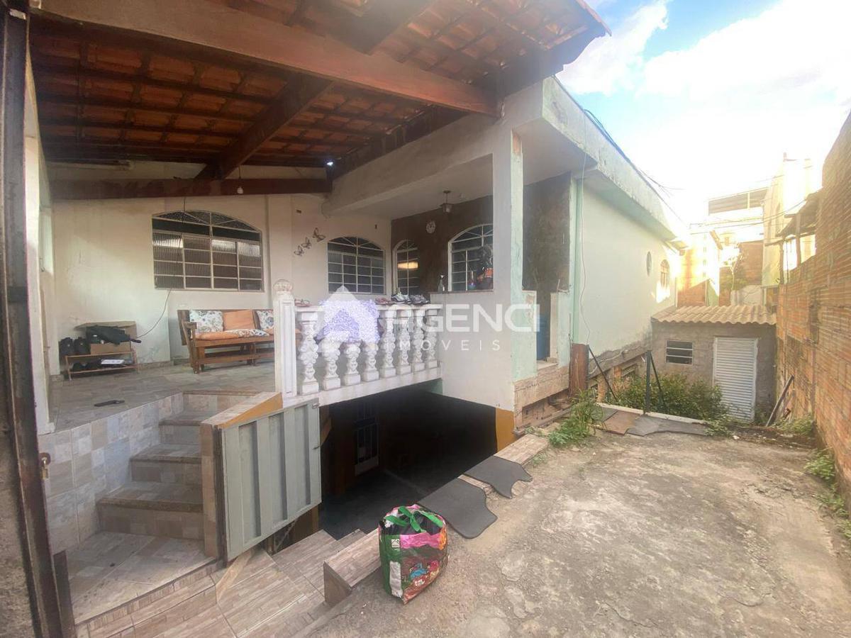 Casa, Santa Maria, 3 Quartos, 0 Vaga, 1 Suíte