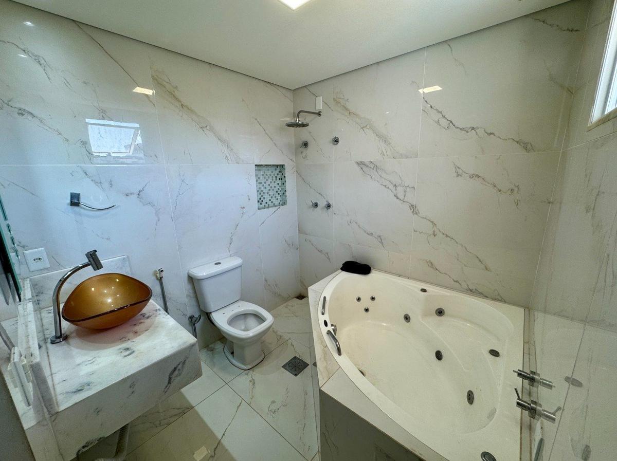 Casa, Goiânia, 3 Quartos, 3 Vagas, 2 Suítes