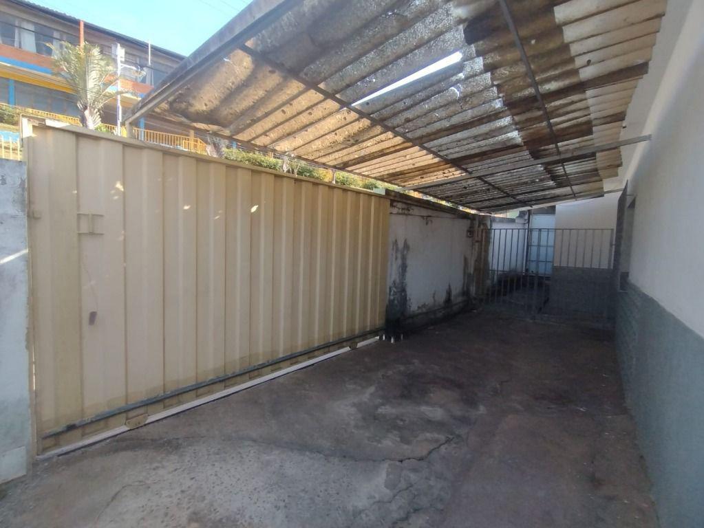 Casa, Centro, 2 Quartos, 0 Vaga