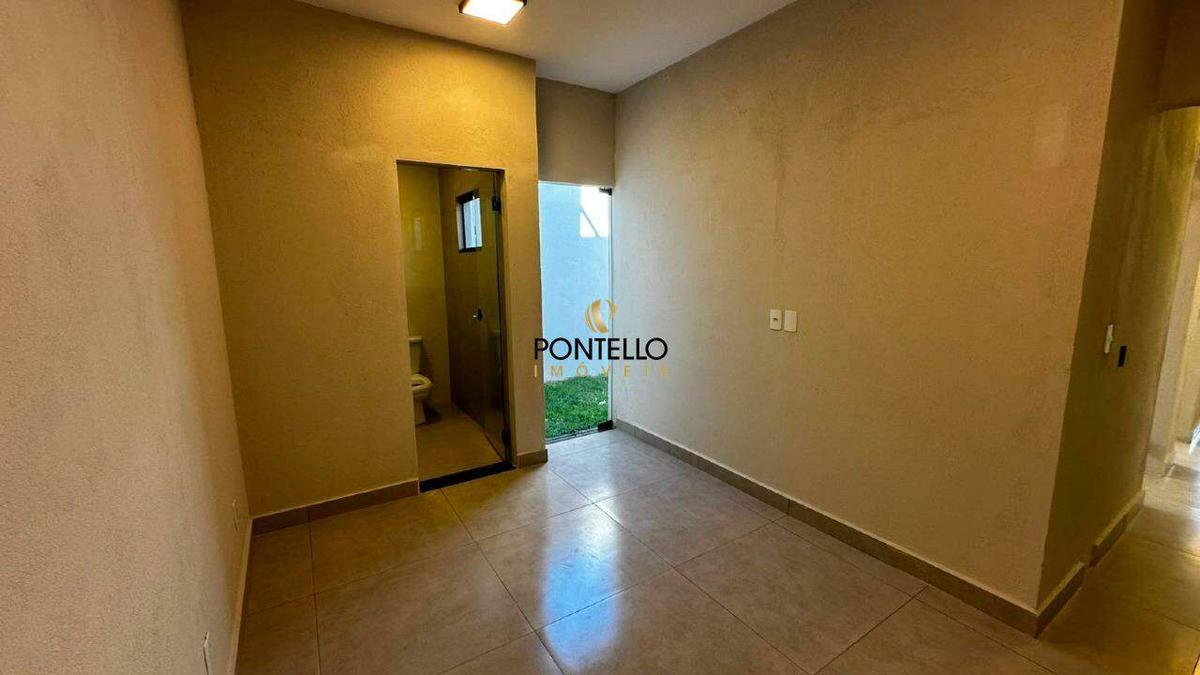 Casa, Manoa, 2 Quartos, 3 Vagas, 1 Suíte