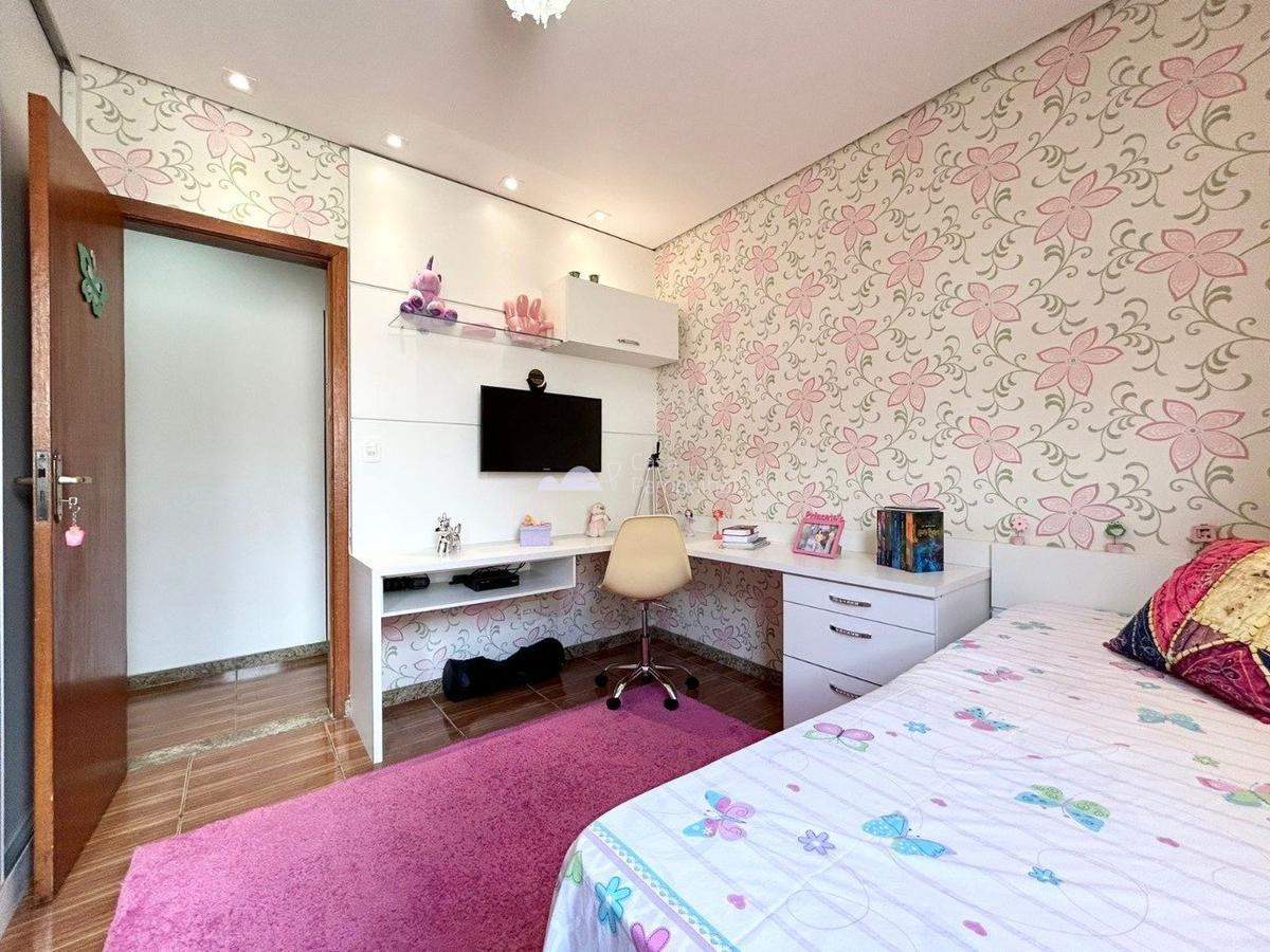 Casa, Itapoã, 4 Quartos, 6 Vagas, 1 Suíte