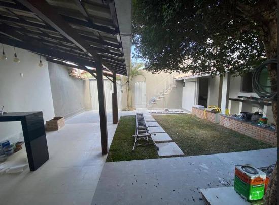 Casa, Alípio de Melo, 5 Quartos, 4 Vagas, 2 Suítes