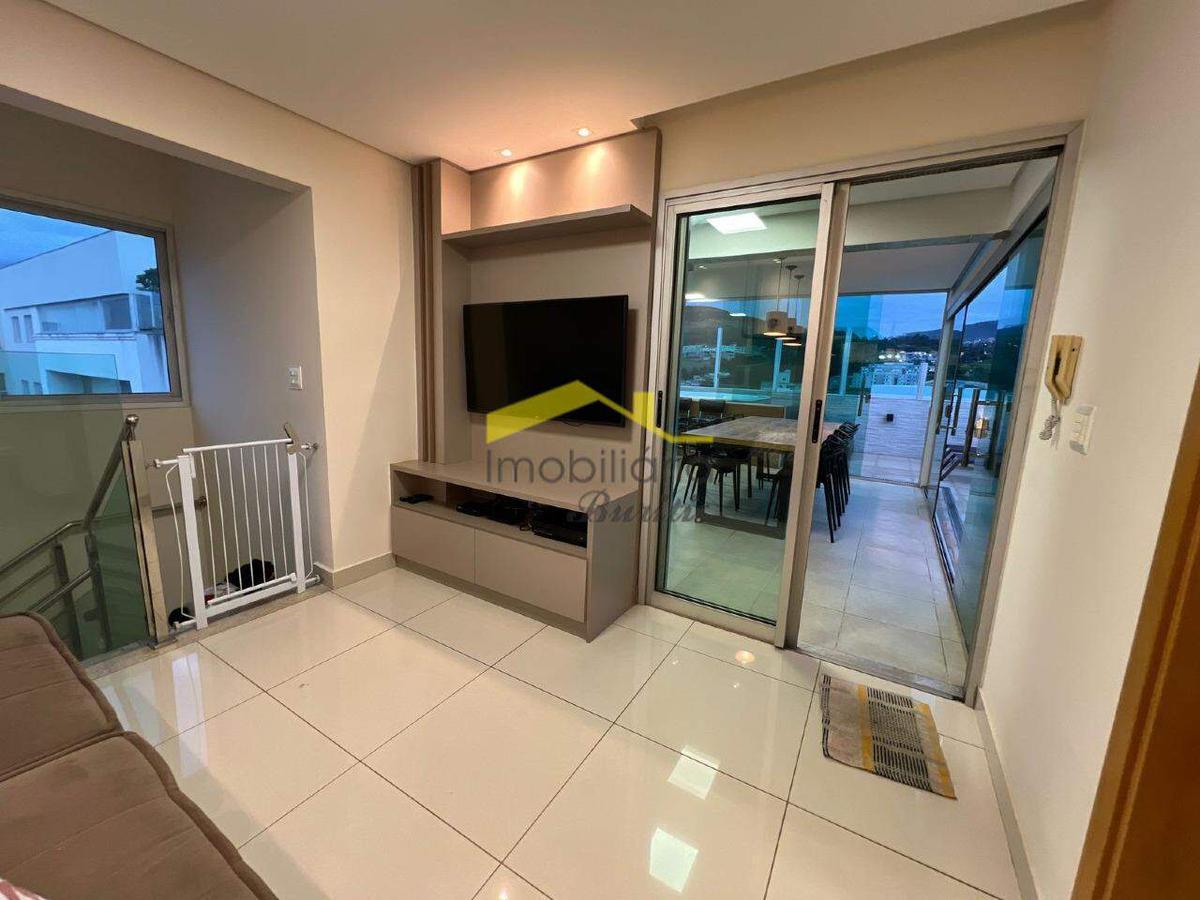 Cobertura, Buritis, 3 Quartos, 2 Vagas, 1 Suíte