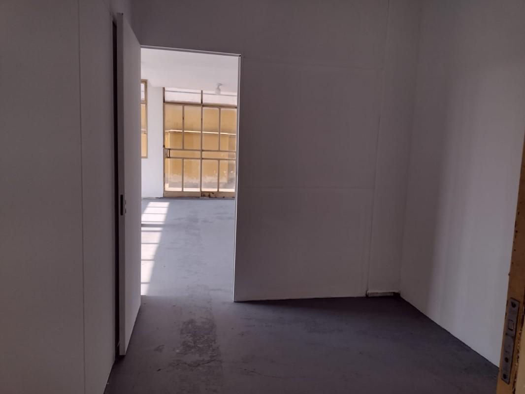 Sala, Barro Preto, 0 Quarto, 0 Vaga