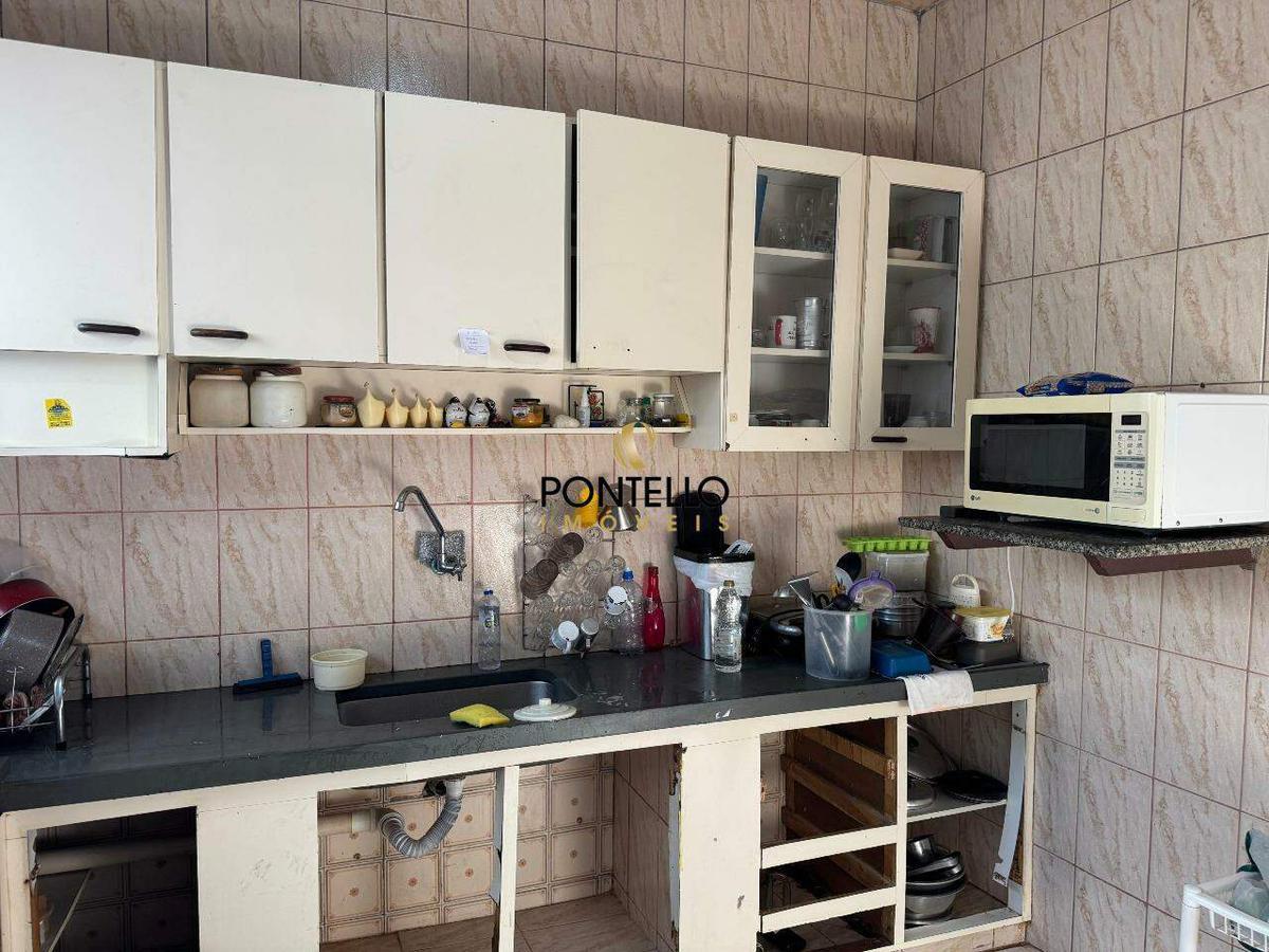 Casa, Boa Vista, 5 Quartos, 2 Vagas, 1 Suíte