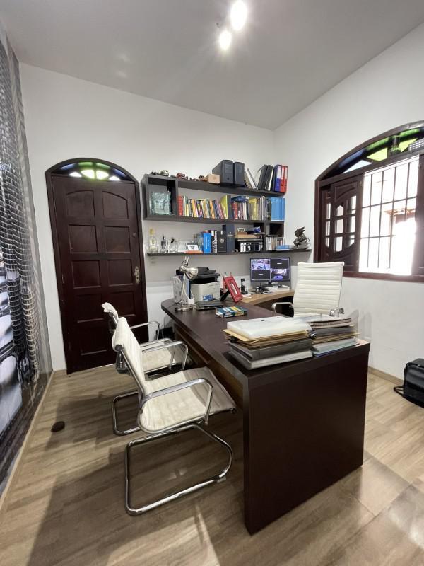 Casa, Jardim Casa Branca, 4 Quartos, 3 Vagas, 1 Suíte