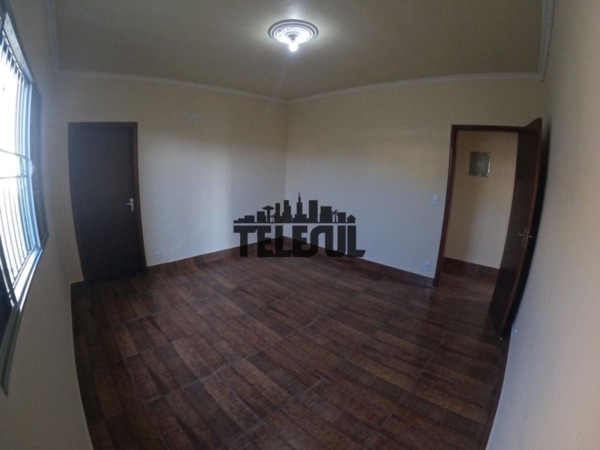 Casa, Jardim Sion, 3 Quartos, 0 Vaga, 1 Suíte