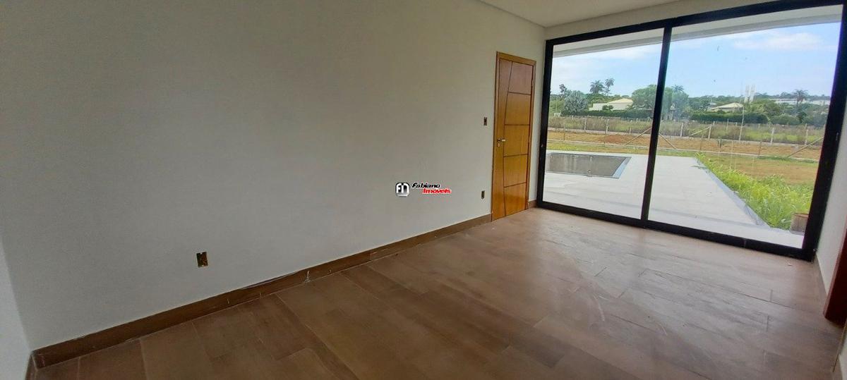 Casa, Campinho, 3 Quartos, 4 Vagas, 3 Suítes