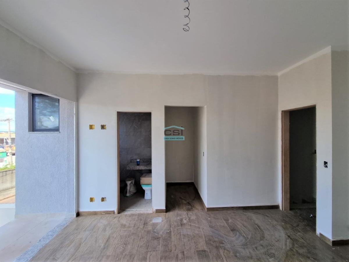 Casa, Planalto, 3 Quartos, 2 Vagas, 1 Suíte