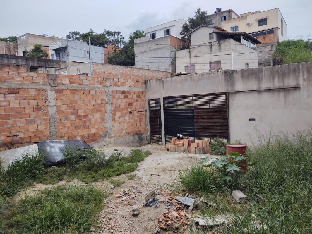 Lote, Monte Verde, 2 Quartos, 1 Vaga