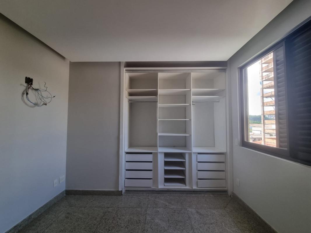 Apartamento, Barreiro, 3 Quartos, 2 Vagas, 1 Suíte