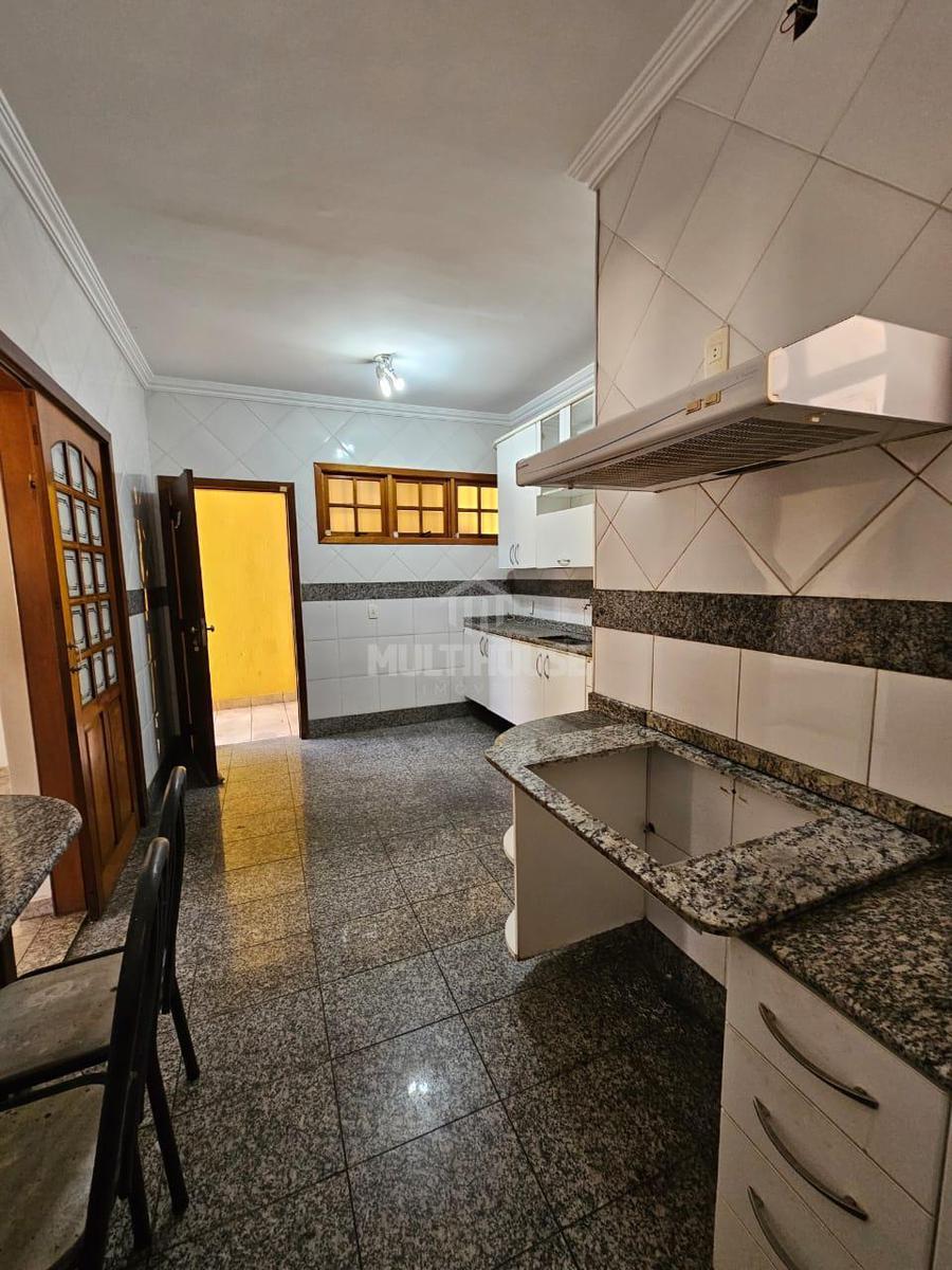 Casa, Santa Branca, 3 Quartos, 0 Vaga, 1 Suíte